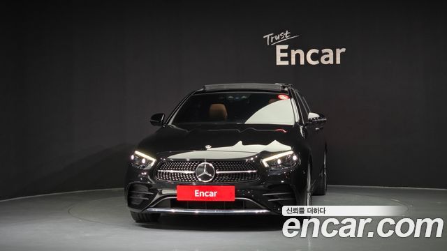 Mercedes-Benz E-Class W213 E350 4MATIC AMG Line - фото 2