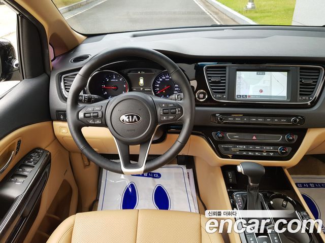 Kia Carnival Новый 9-Seater Hi-Limousine Noblesse Special - фото 2