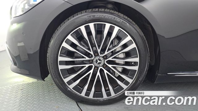 Mercedes-Benz S-Class W223 S580L 4MATIC - фото 4