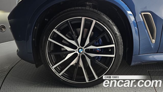 BMW X5 G05 M50d - фото 4