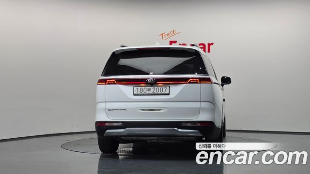 Kia Carnival 4-го поколения 9-Seater Signature - фото 3
