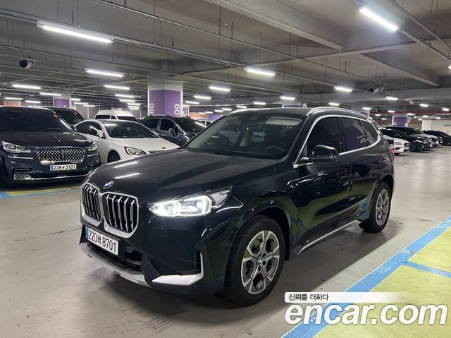BMW X1 U11 xDrive 20i xLine - фото 1