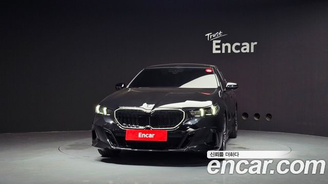 BMW 5-Series G60 520i Special Edition - фото 2
