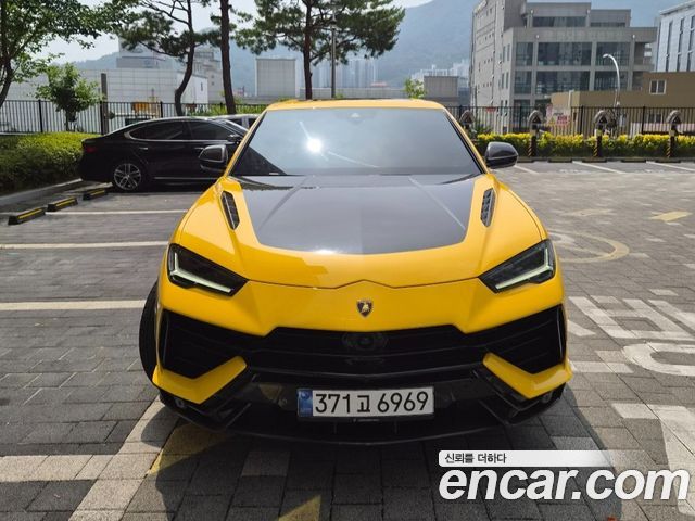 Lamborghini Urus 4.0 V8 Performante - фото 1