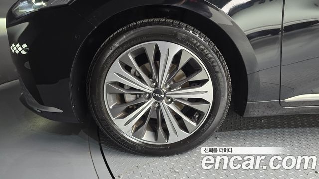Kia K8 гибрид Signature Special - фото 4