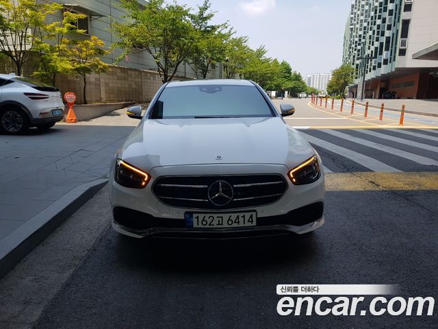Mercedes-Benz E-Class W213 E250 Avantgarde - фото 0