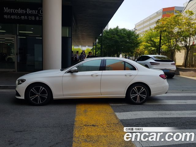 Mercedes-Benz E-Class W213 E250 Avantgarde - фото 1