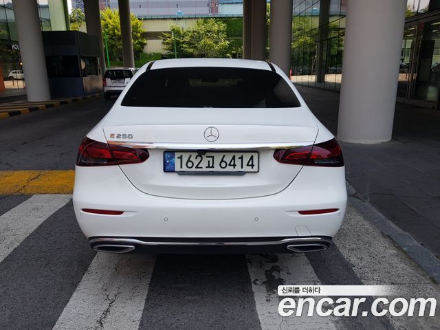 Mercedes-Benz E-Class W213 E250 Avantgarde - фото 2