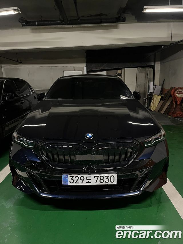 BMW 5-Series G60 520i M Sport - фото 0