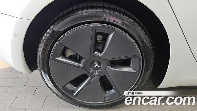 Tesla Model 3 Long Range AWD - фото 4