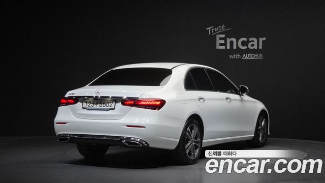 Mercedes-Benz E-Class W213 E250 Avantgarde - фото 1