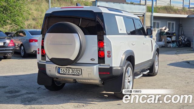 Land Rover Defender L663 110 D300 HSE - фото 1