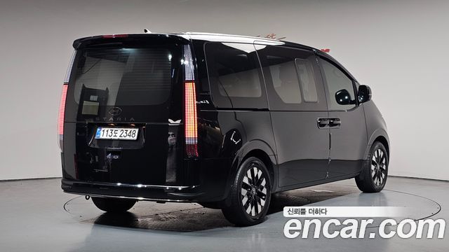 Hyundai Staria HEV 1.6 Lounge 9-Seater Inspiration - фото 0