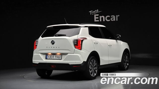 SsangYong Tivoli Gasoline 1.5 2WD V3 - фото 1