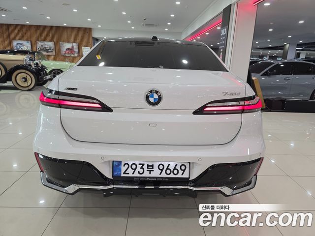 BMW 7-Series G70 740d xDrive M Sport - фото 3