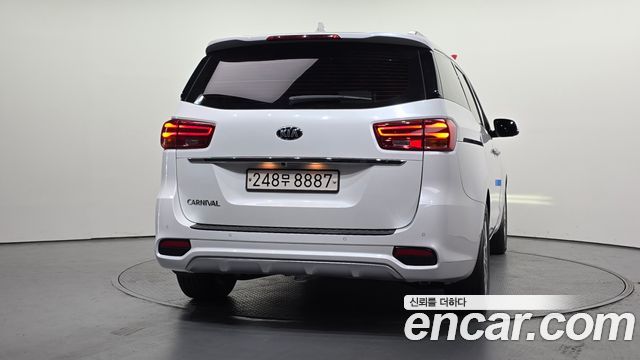 Kia Carnival Новый 9-Seater Noblesse Special - фото 3