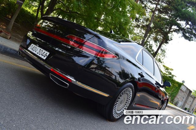Genesis G90 3.8 AWD Premium Luxury - фото 3