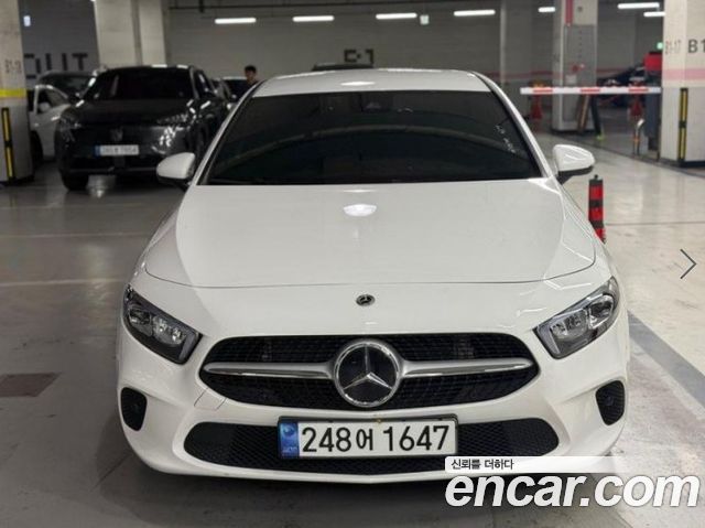 Mercedes-Benz A-Class W177 A220 Hatchback - фото 1