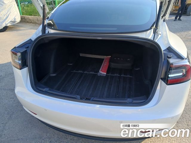 Tesla Model 3 Long Range AWD - фото 4