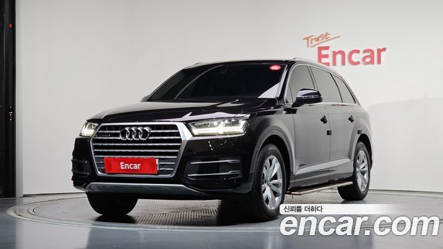 Audi Q7 45 TFSI Quattro - фото 0