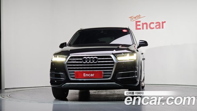 Audi Q7 45 TFSI Quattro - фото 2