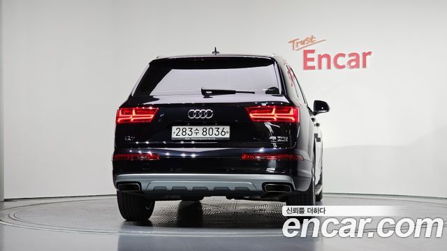 Audi Q7 45 TFSI Quattro - фото 3