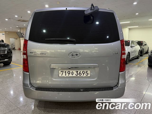Hyundai Starex Новый Wagon 12-Seater Smart - фото 3