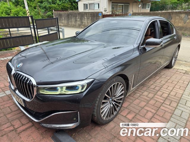 BMW 7-Series G11 740Li xDrive Design Pure Excellence - фото 1