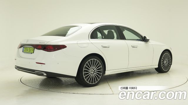 Mercedes-Benz E-Class W214 E450 4MATIC Exclusive - фото 1