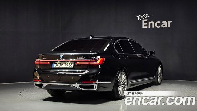 BMW 7-Series G11 740Li xDrive Design Pure Excellence - фото 1