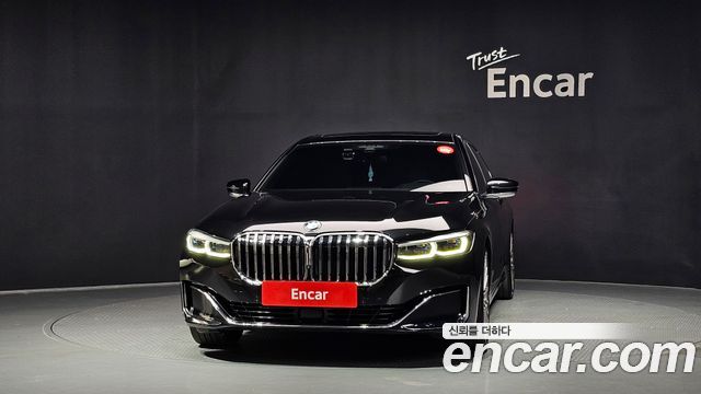 BMW 7-Series G11 740Li xDrive Design Pure Excellence - фото 2