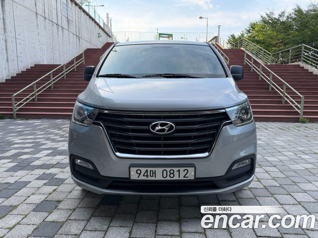Hyundai Starex Новый Van 3-Seater Smart - фото 1