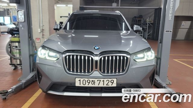 BMW X3 G01 xDrive 20i Luxury - фото 0