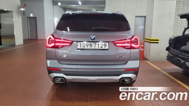 BMW X3 G01 xDrive 20i Luxury - фото 1