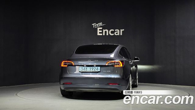 Tesla Model 3 Long Range AWD - фото 3
