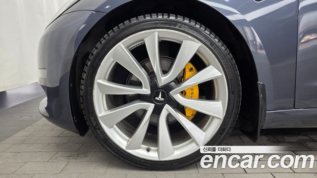 Tesla Model 3 Long Range AWD - фото 4