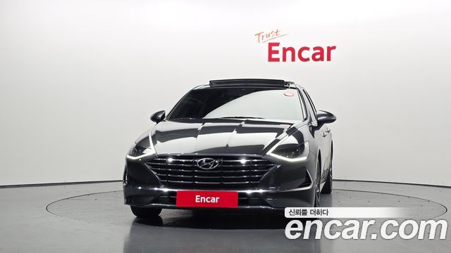 Hyundai Sonata DN8 2.0 Premium Family - фото 2