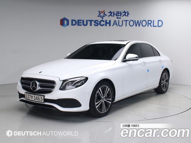 Mercedes-Benz E-Class W213 E300 Avantgarde - фото 0