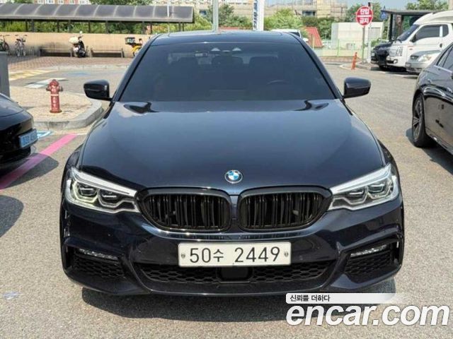 BMW 5-Series G30 530i xDrive M Sport Package - фото 0