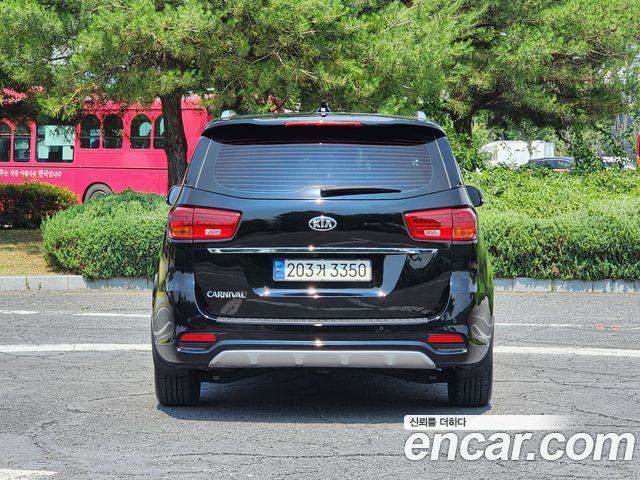 Kia Carnival Новый 9-Seater Luxury - фото 2