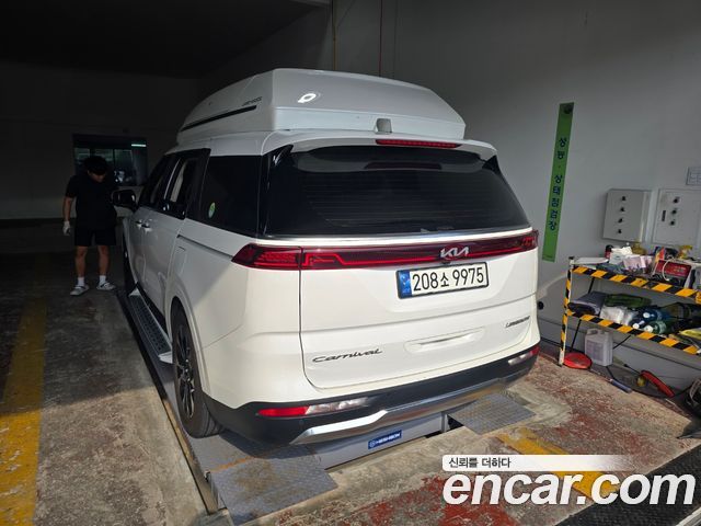 Kia Carnival 4-го поколения 7-Seater Signature - фото 0