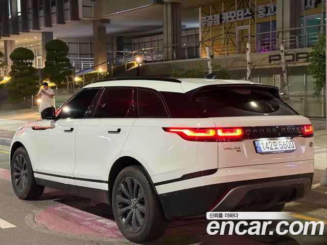 Land Rover Range Rover Velar 2.0 P250 R-Dynamic SE - фото 3