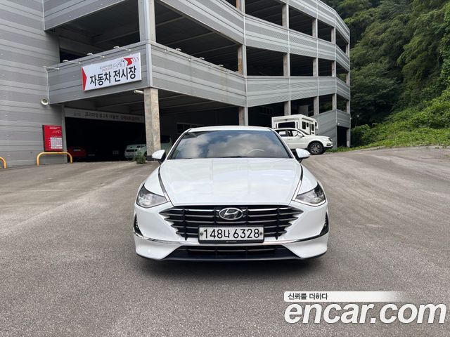 Hyundai Sonata DN8 2.0 Premium - фото 2