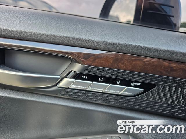 Genesis EQ900 3.8 GDI Luxury - фото 4
