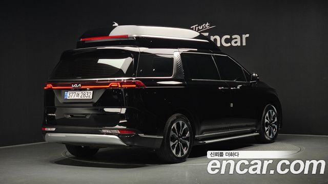 Kia Carnival 4-го поколения Gasoline 7-Seater Hi-Limousine Signature - фото 1