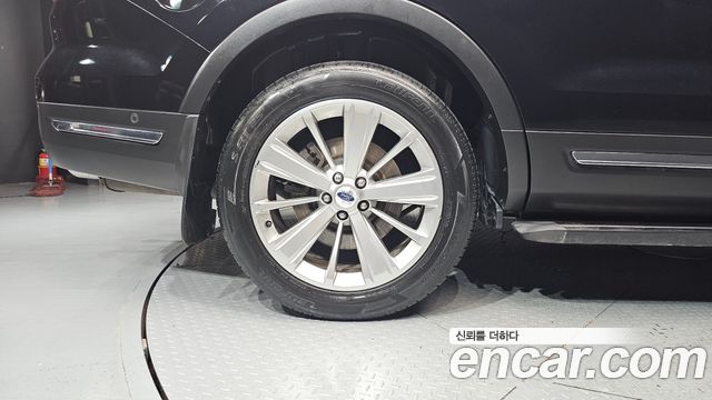 Ford Explorer 2.3 Limited 4WD 5th - фото 4