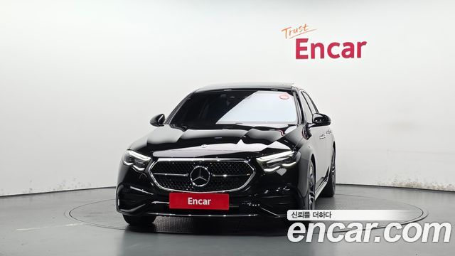 Mercedes-Benz E-Class W214 E300 4MATIC AMG Line - фото 2