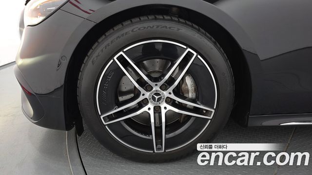 Mercedes-Benz E-Class W214 E300 4MATIC AMG Line - фото 4