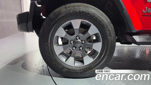 Jeep Wrangler JL 2.0 Overland 4Door - фото 4