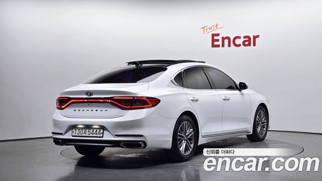 Hyundai Grandeur IG 2.4 Premium - фото 1